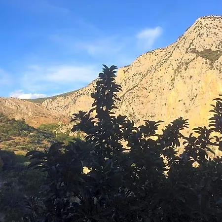 Ka Suporti Bed & Breakfast Civita