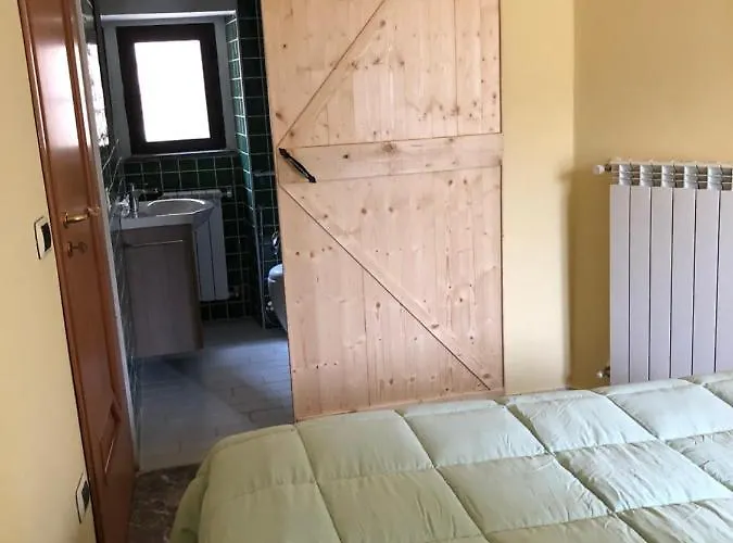 לינה וארוחת בוקר Ka Suporti 3*