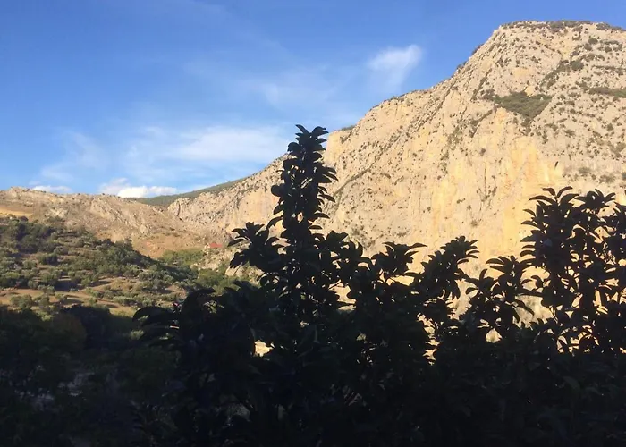 לינה וארוחת בוקר Ka Suporti